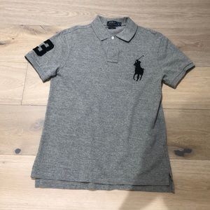 Gray polo short sleeves